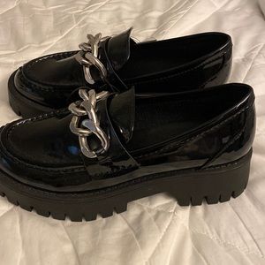 *NWT* Chunky Loafers